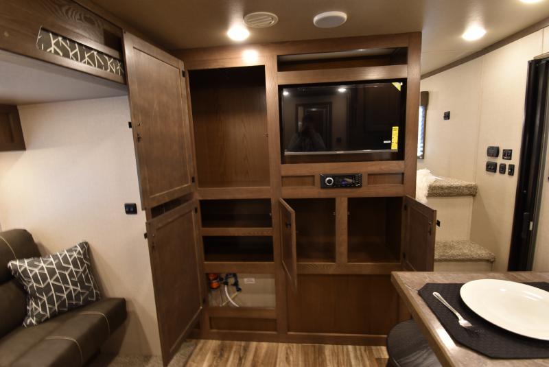 new Horse Trailers Lakota  for sale, in Silver Lake, IN Thumbnail 18