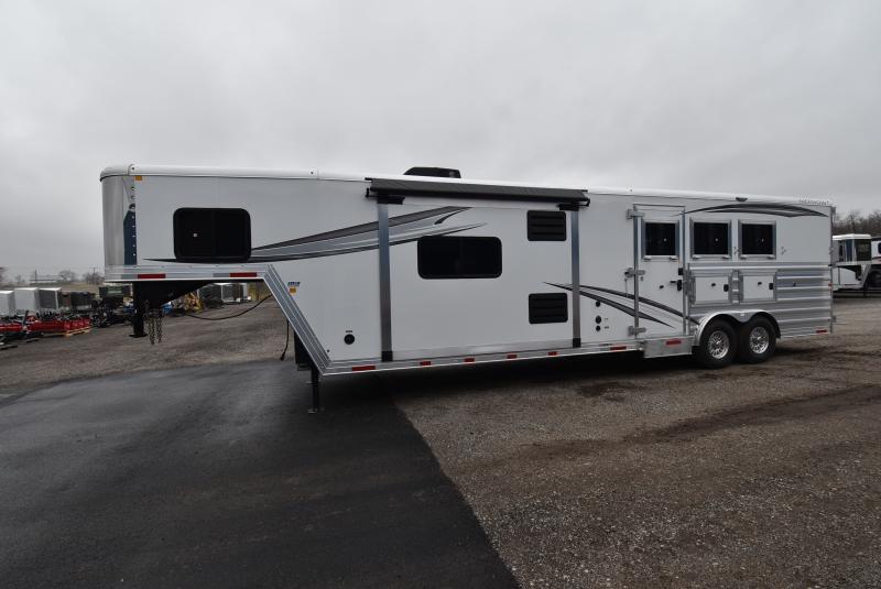 2023 Merhow Trailers 8314 DA  Horse Trailer