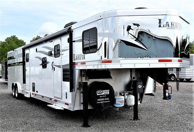 2019 Lakota Livestock with 11' LQ Horse Trailer 2019 Lakota Livestock with 11' LQ Horse Trailer