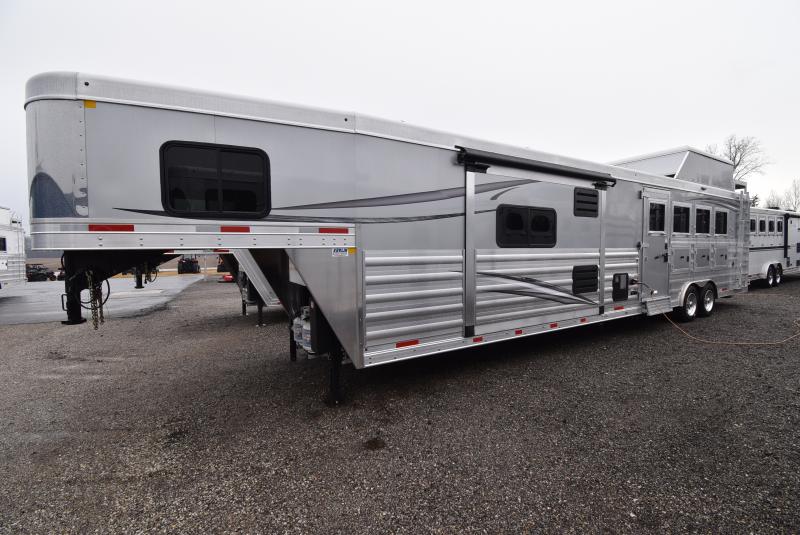 2024 Merhow Trailers Summit 8417 Farmhouse Horse Trailer KERLIN