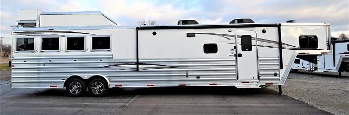 2022 Merhow Trailers Next Generation Farmhouse 8417 Horse Trailer 2022 Merhow Trailers Next Generation Farmhouse 8417 Horse Trailer