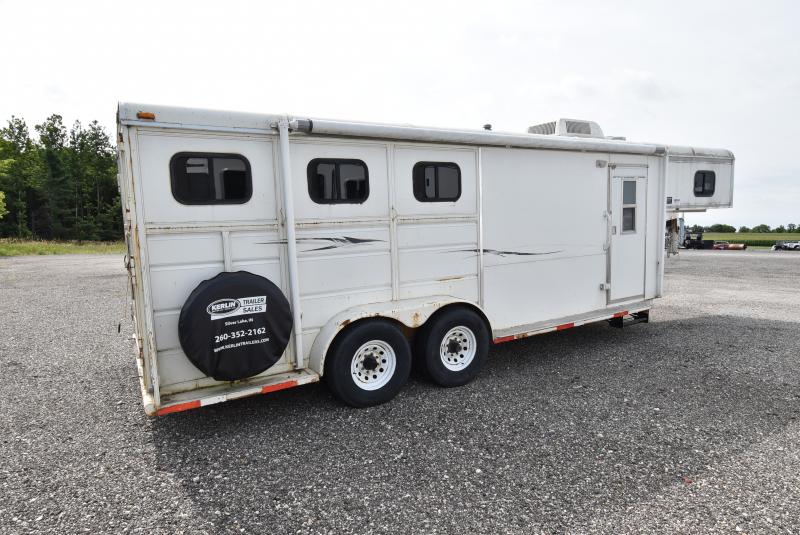 2004 Ponderosa Trailers 3 horse Horse Trailer 2004 Ponderosa Trailers 3 horse Horse Trailer