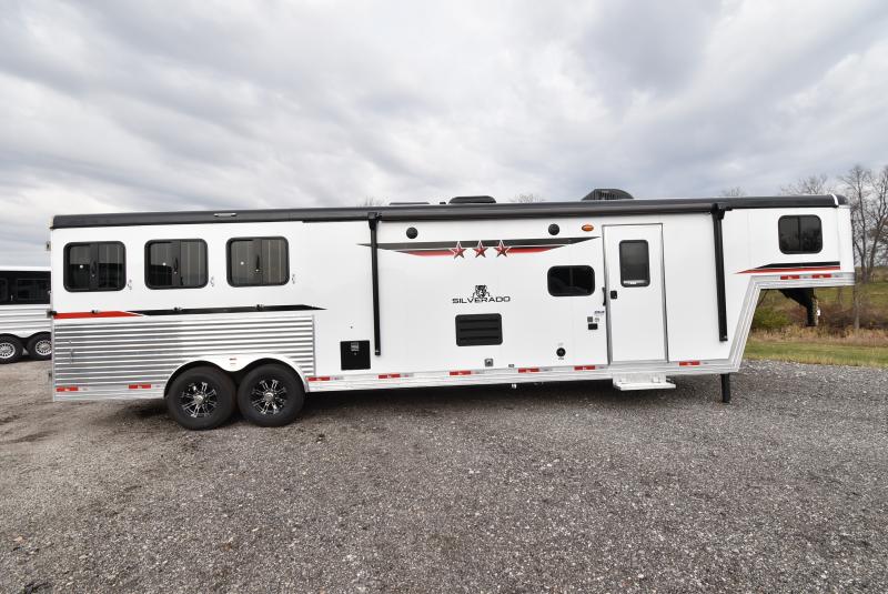 2023 Bison Trailers 8313B.S Silverado 2023 Bison Trailers 8313B.S Silverado AT6ln6kpx7xj