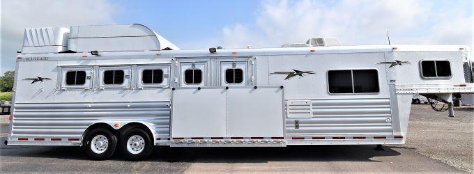 2014 Platinum Coach 5-H w/Outlaw 11' LQ Horse Trailer 2014 Platinum Coach 5-H w/Outlaw 11' LQ Horse Trailer