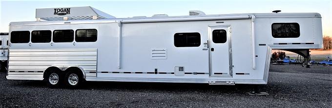 2022 Logan Coach 814 Limited 4-H Horse Trailer 2022 Logan Coach 814 Limited 4-H Horse Trailer