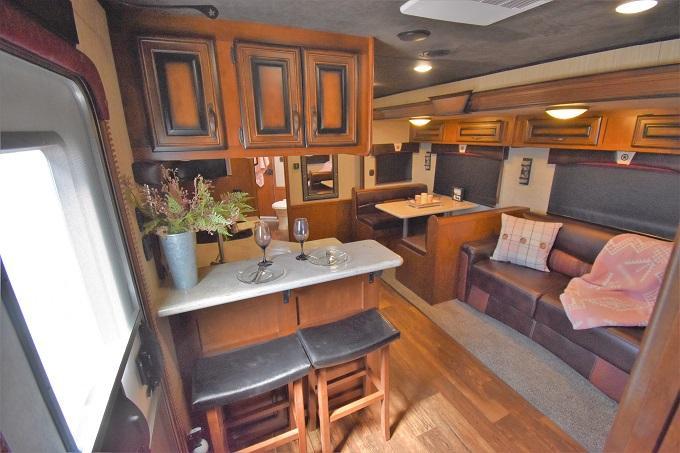 2020 Bison Trailers 8417 Premiere Horse Trailer 2020 Bison Trailers 8417 Premiere Horse Trailer