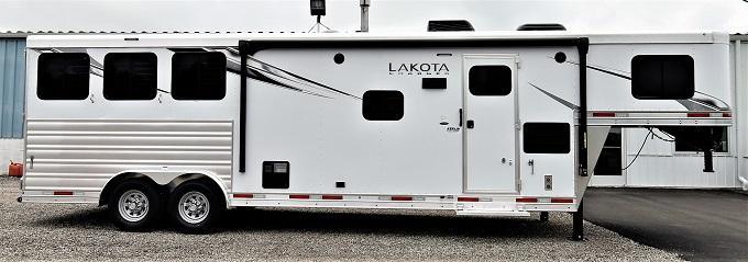 2022 Lakota Charger 8311RK Horse Trailer 2022 Lakota Charger 8311RK Horse Trailer