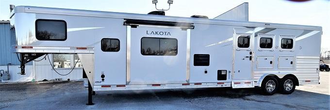 2022 Lakota 8315 Charger Horse Trailer 2022 Lakota 8315 Charger Horse Trailer