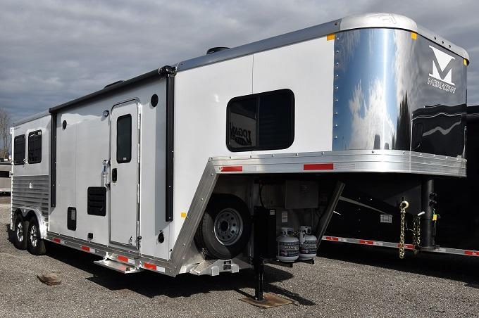 2020 Merhow Trailers 8209 Riser Wall Sofa Horse Trailer 2020 Merhow Trailers 8209 Riser Wall Sofa Horse Trailer