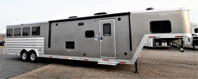 2020 Merhow Trailers Stampede 8414 Horse Trailer 2020 Merhow Trailers Stampede 8414 Horse Trailer
