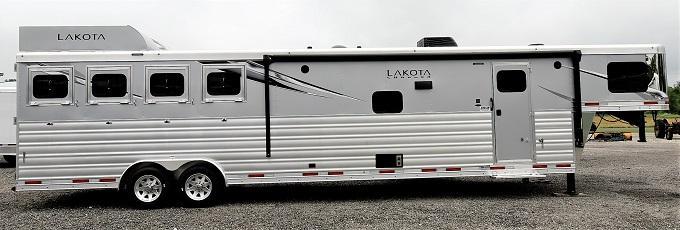 2022 Lakota 8415 Charger Horse Trailer 2022 Lakota 8415 Charger Horse Trailer