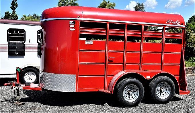 2011 Delta Manufacturing 500 Series 12' stock Horse Trailer 2011 Delta Manufacturing 500 Series 12' stock Horse Trailer