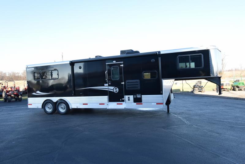 2022 Shadow Trailers Pro Horse Trailer 2022 Shadow Trailers Pro Horse Trailer