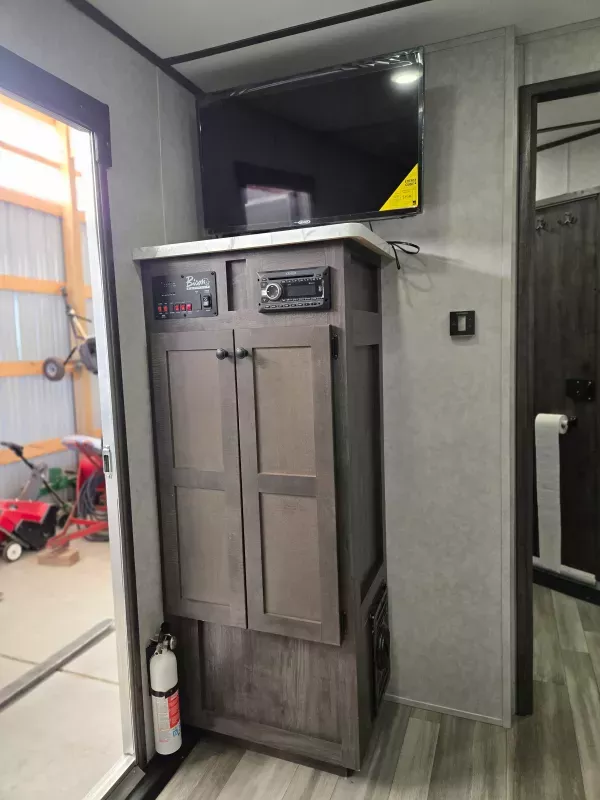 used Horse Trailers Bison Trailers  for sale, in Watkins, CO Thumbnail 9