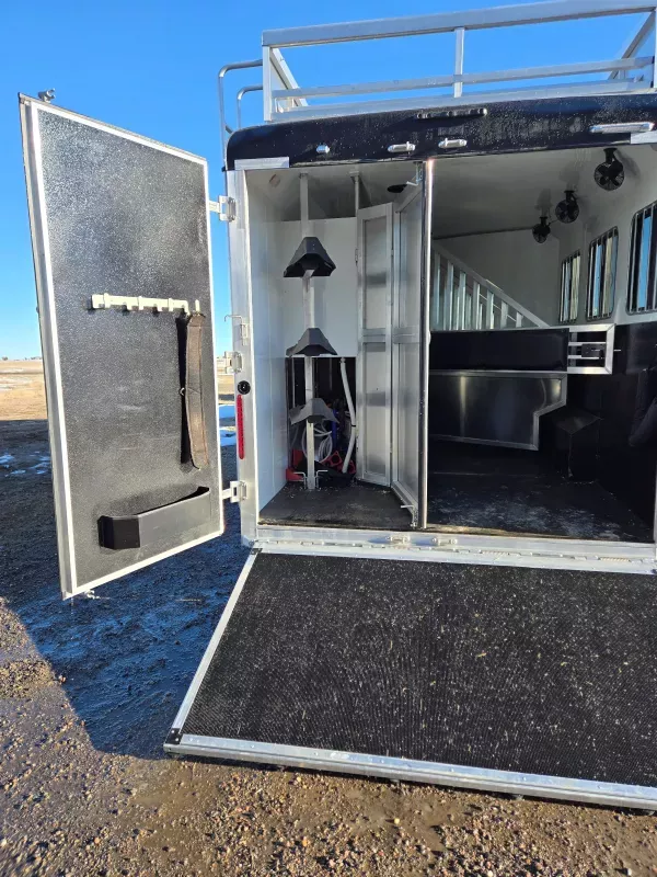 used Horse Trailers Bison Trailers  for sale, in Watkins, CO Thumbnail 5