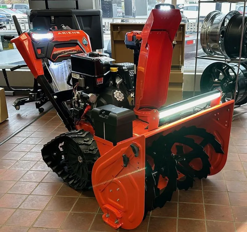 Ariens 32 Hydro EFI Rapidtrak Snow Blower/Snow Thrower