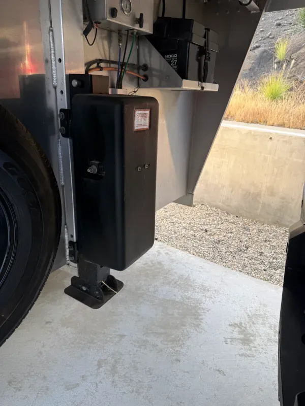 used Horse Trailers Four Star  for sale, in Agoura Hills, CA Thumbnail 28