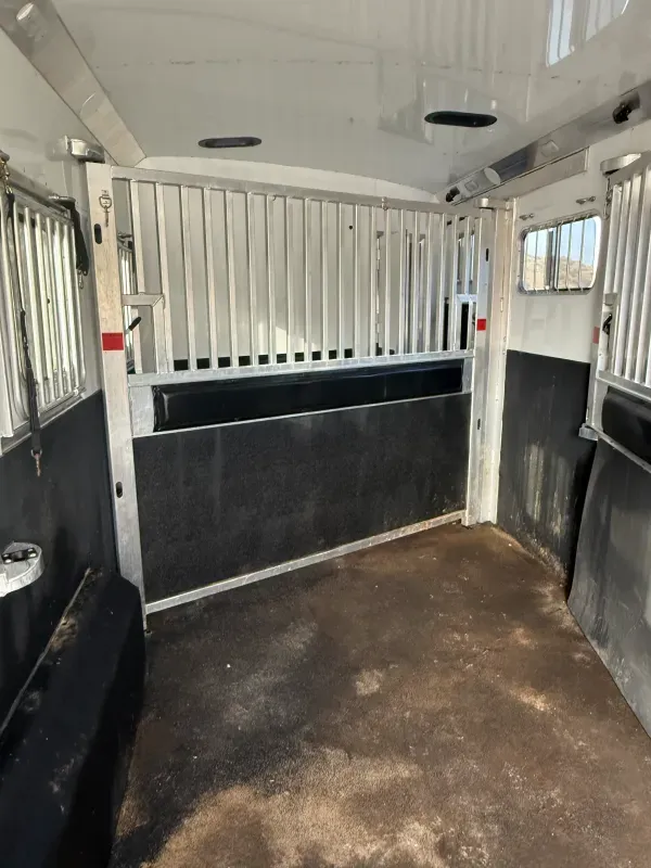 used Horse Trailers Four Star  for sale, in Agoura Hills, CA Thumbnail 9
