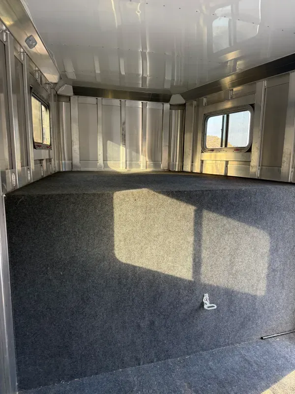 used Horse Trailers Four Star  for sale, in Agoura Hills, CA Thumbnail 32