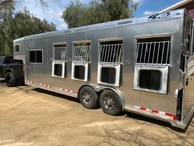 2018 Four Star 4 horse, Warmblood, Slant Load Horse & Livestock