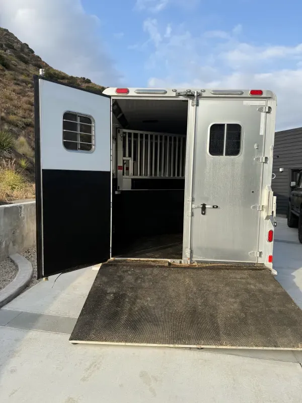 used Horse Trailers Four Star  for sale, in Agoura Hills, CA Thumbnail 6