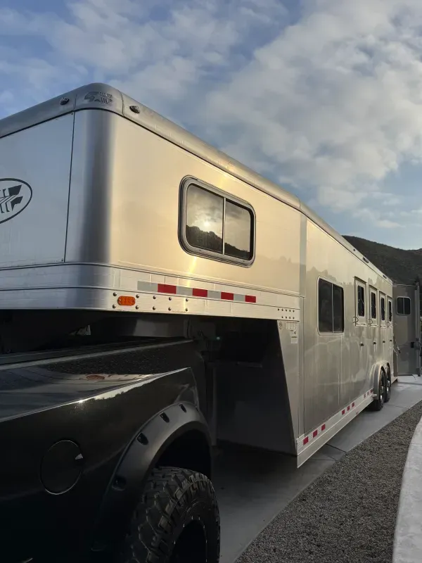 used Horse Trailers Four Star  for sale, in Agoura Hills, CA Thumbnail 35