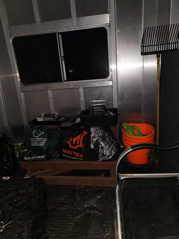 used Horse Trailers Four Star  for sale, in Agoura Hills, CA Thumbnail 9