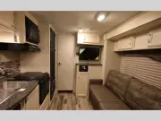 2017 Winnebago Micro Minnie 2106DS
