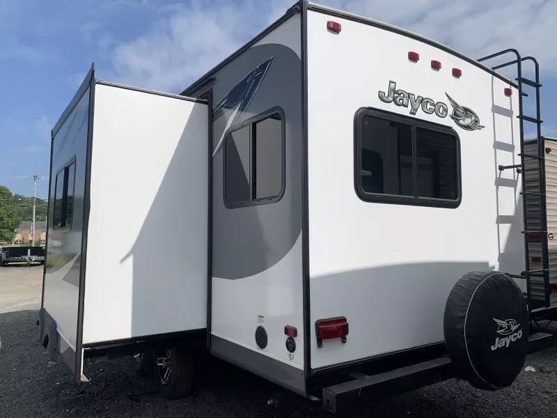 used Travel Trailers Jayco Jay Feather for sale, in Montague, NJ Thumbnail 3