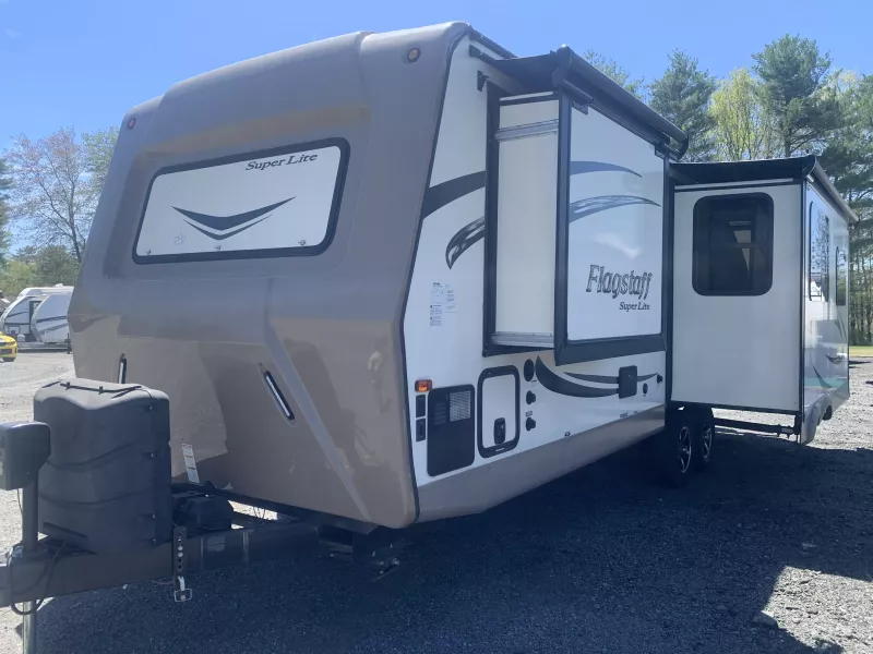 used Travel Trailers Forest River Flagstaff Super Lite for sale, in Montague, NJ Thumbnail 2