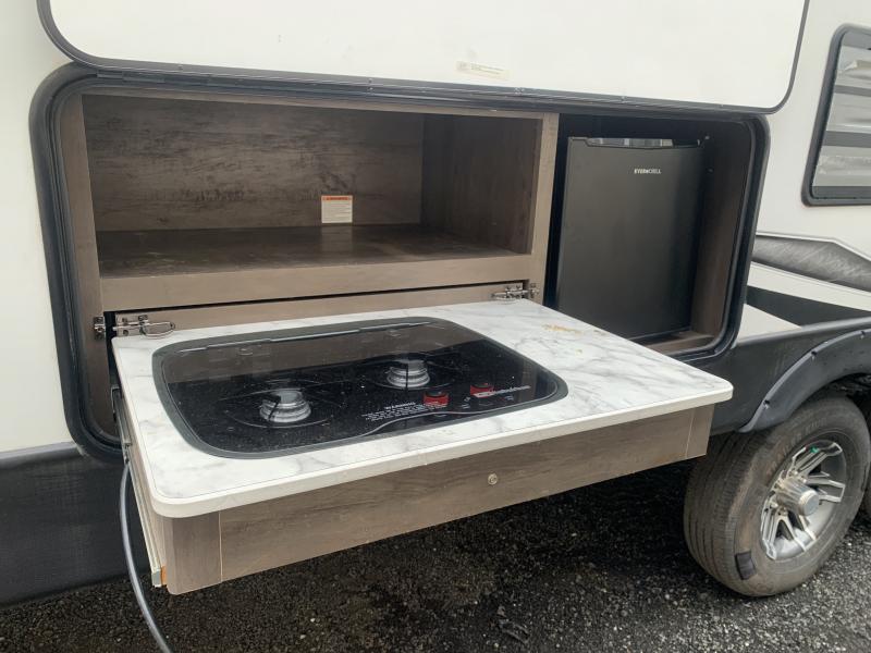 used Travel Trailers Dutchmen RV Coleman Light for sale, in Montague, NJ Thumbnail 2