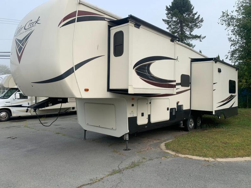 used Travel Trailers Cedar Creek Cedar Creek Silverback Edition for sale, in Montague, NJ Thumbnail 2