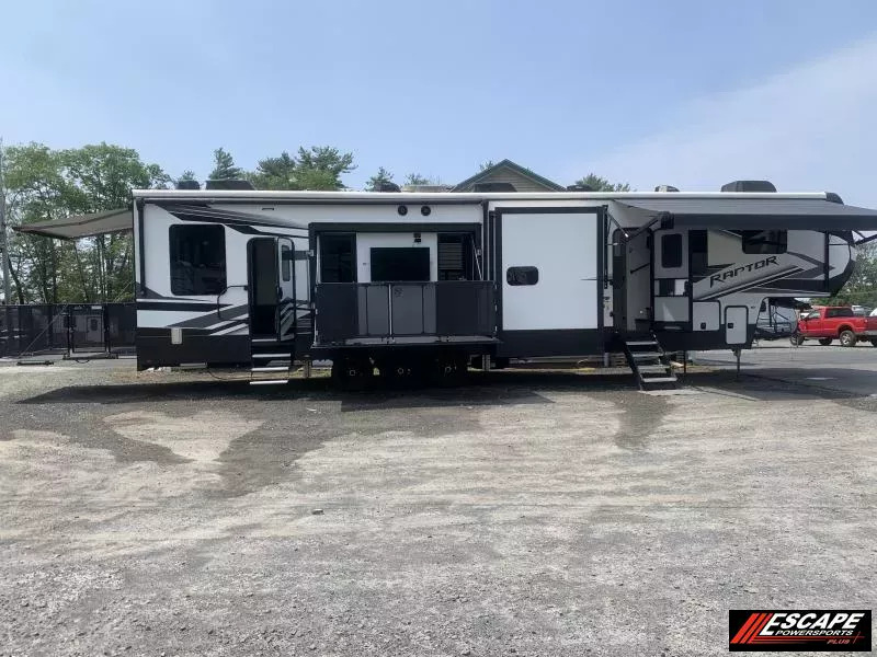 2022 Keystone RV 429 Raptor Toy Hauler 1749225400