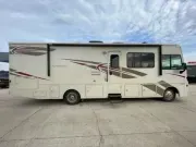 used Camper / RV Winnebago  for sale, in Fargo, ND Thumbnail 2