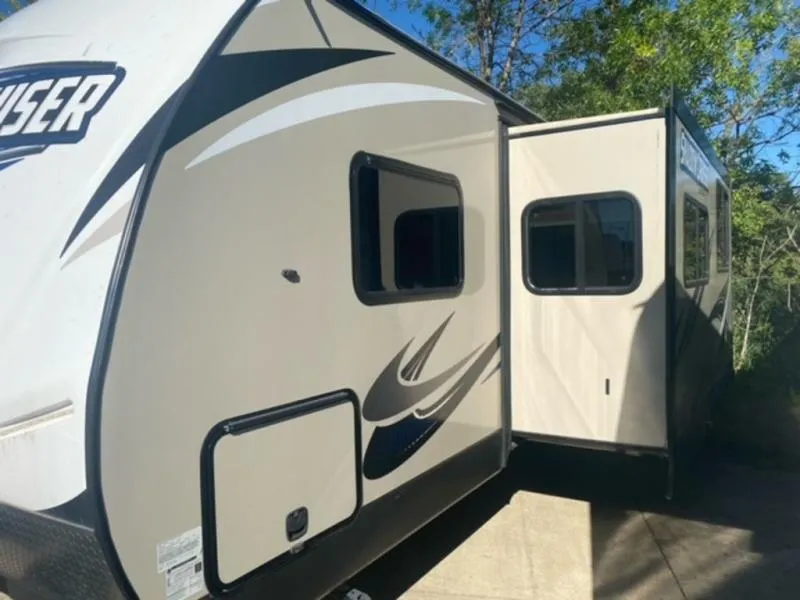 2017 Cruiser RV