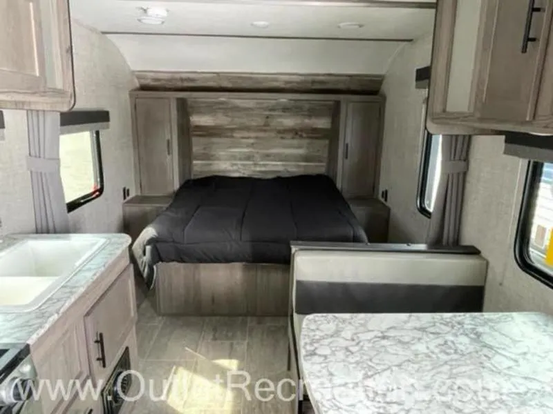 2021 Gulf Stream ameri-lite 189dd