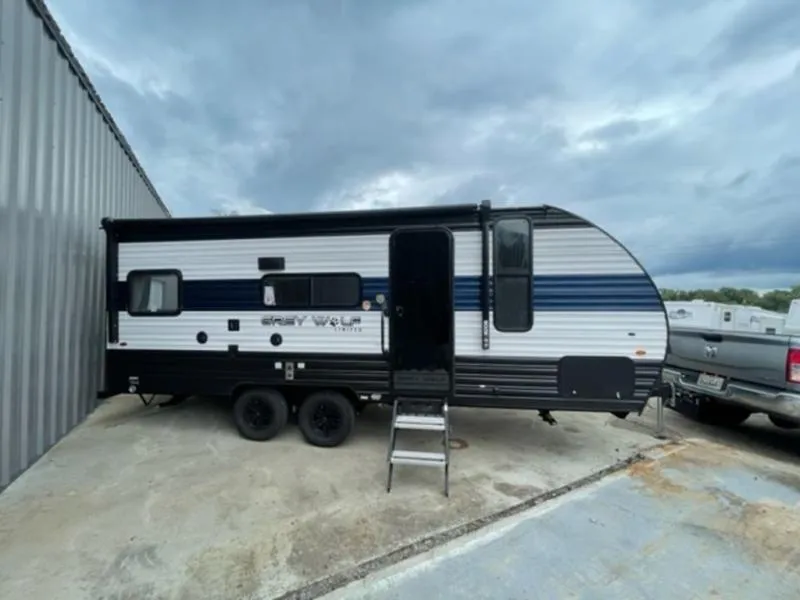 2023 Forest River cherokee grey wolf 20rdse