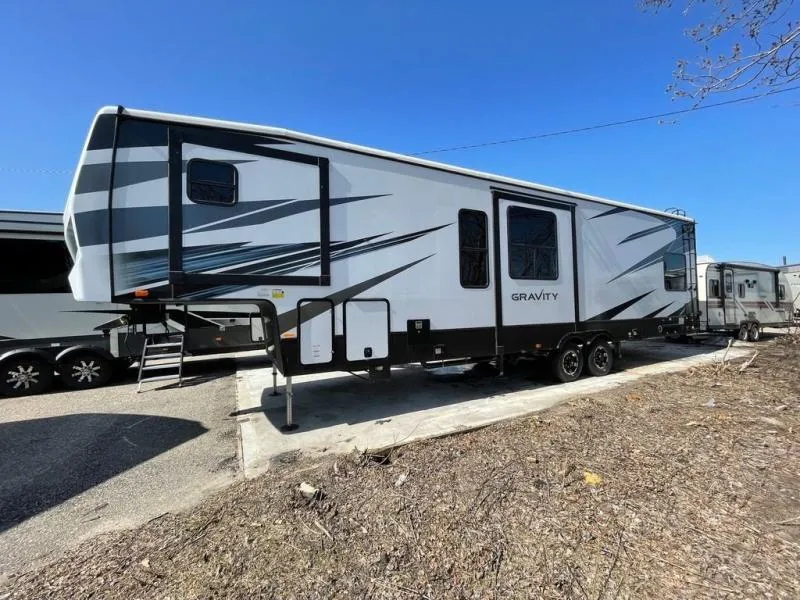 2022 Heartland gravity 3550