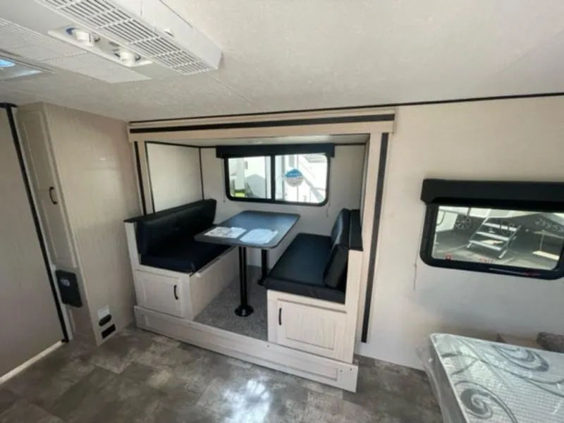 2022 Coachmen RV apex 191rbs