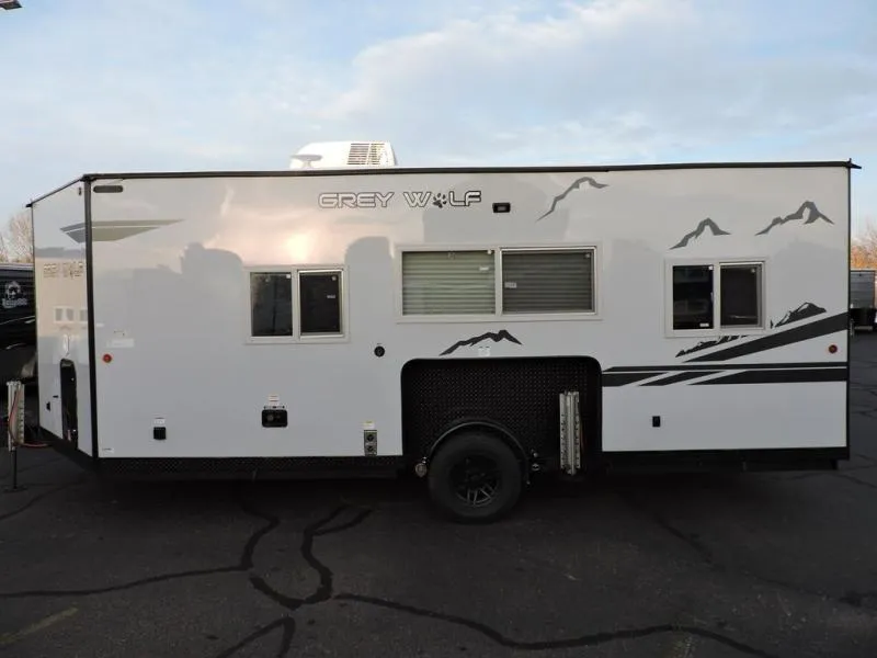 2023 Forest River cherokee grey wolf 17mph