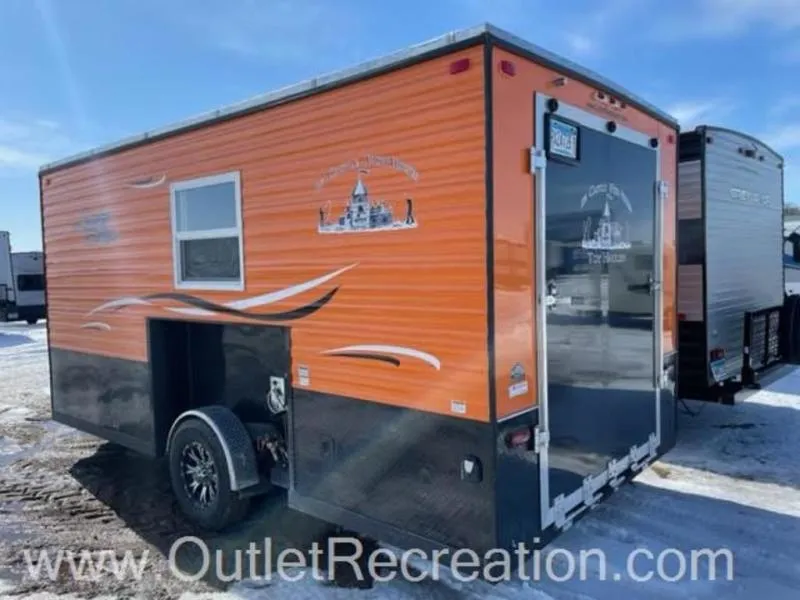 2019 Ice Castle Fish Houses