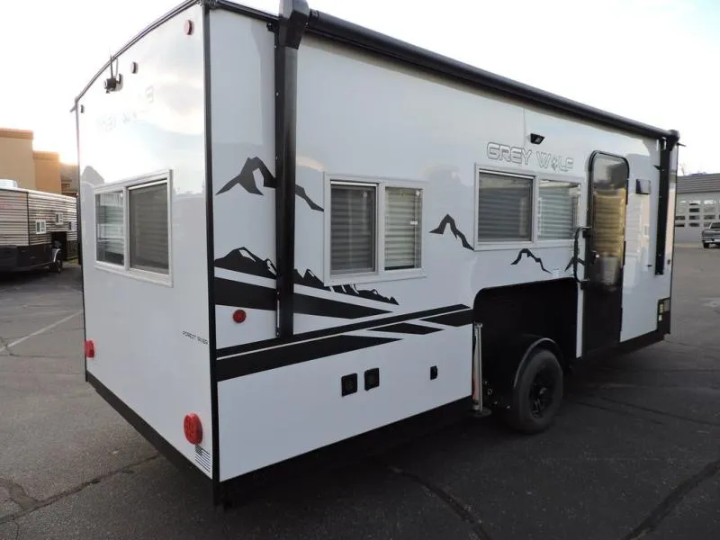 2023 Forest River cherokee grey wolf 17mph