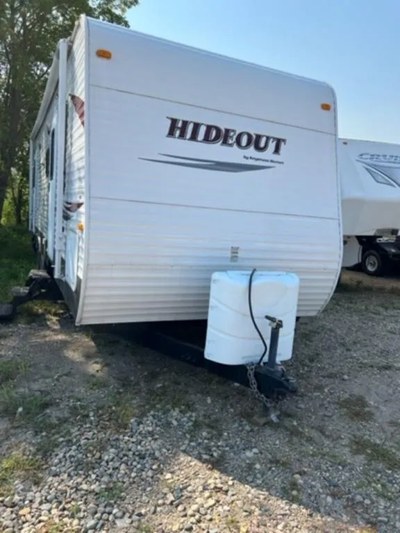 2011 Keystone RV hideout 30bhds