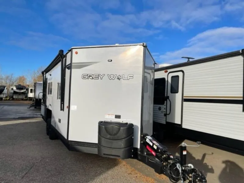 2023 Forest River cherokee grey wolf 21gp