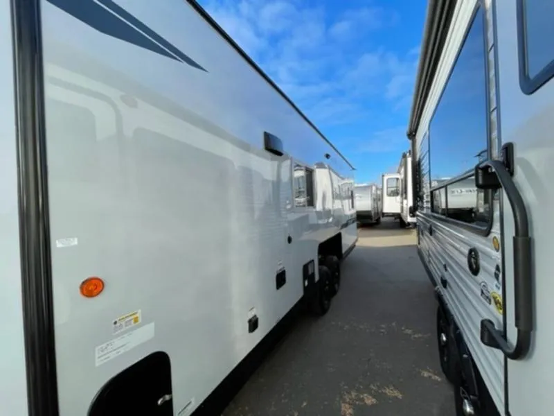 2023 Forest River cherokee grey wolf 21gp
