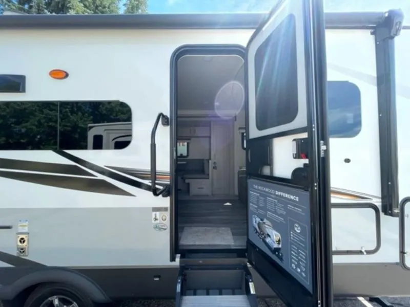 Trailer Image