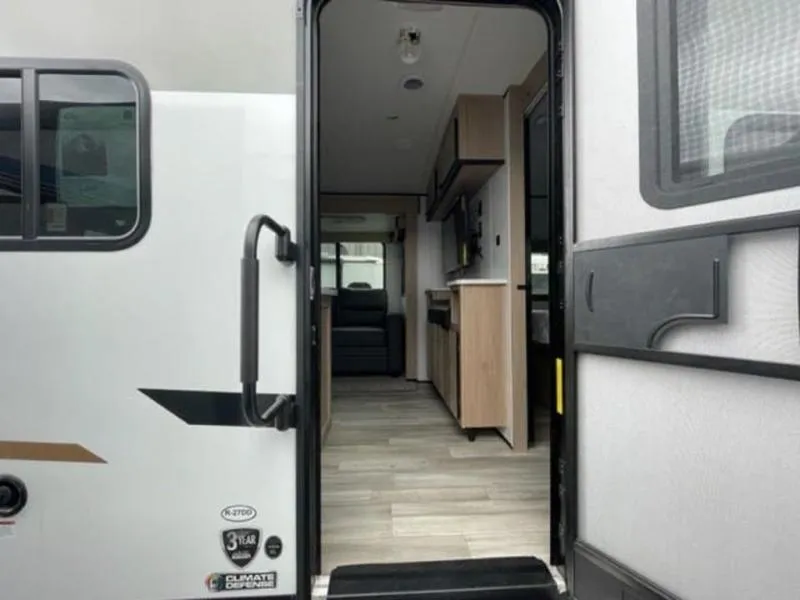 Trailer Image
