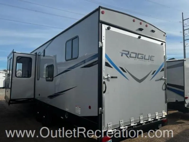 2021 Forest River vengeance 32v