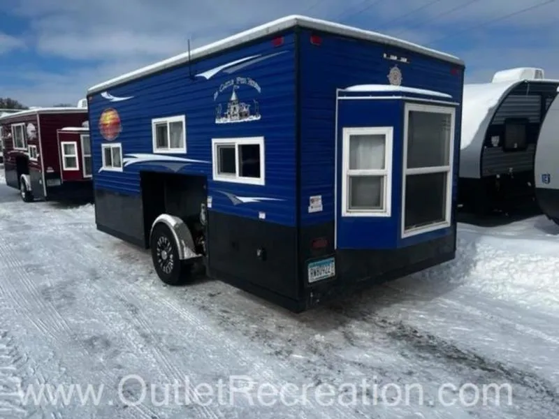 2021 Ice Castle Fish Houses