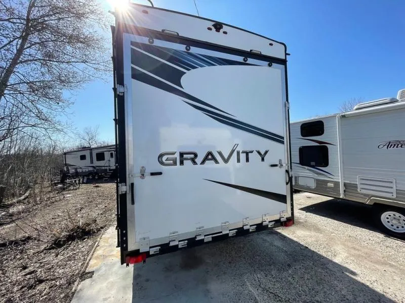 2022 Heartland gravity 3550